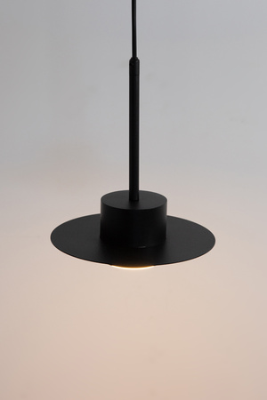 CHARLIE S czarny 41292